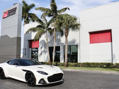 Used 2019 Aston Martin DBS Superleggera image 1
