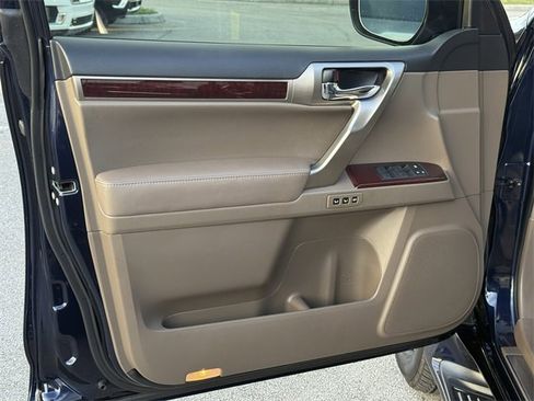 Used 2019 Lexus GX 460 Luxury image 35
