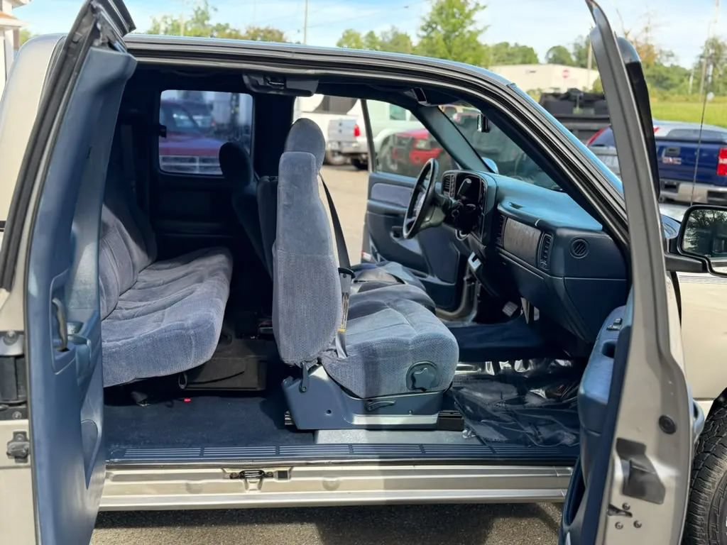 Used 1999 Chevrolet Silverado 1500 LS AWD/4WD image 15