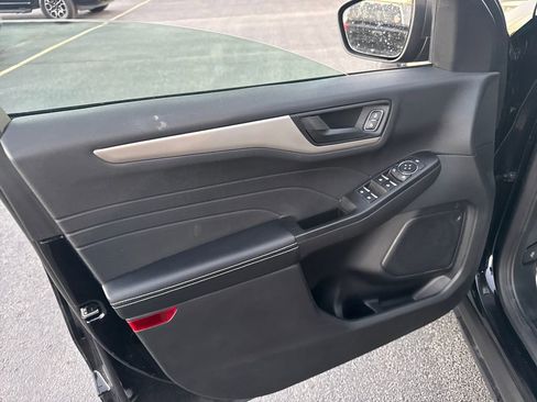 Used 2022 Ford Escape SE w/ Convenience Package image 25