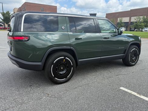 Used 2025 Rivian R1S Adventure AWD/4WD image 8