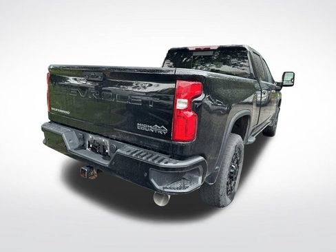 Used 2022 Chevrolet Silverado 2500 High Country w/ Z71 Off-Road Package AWD/4WD image 6