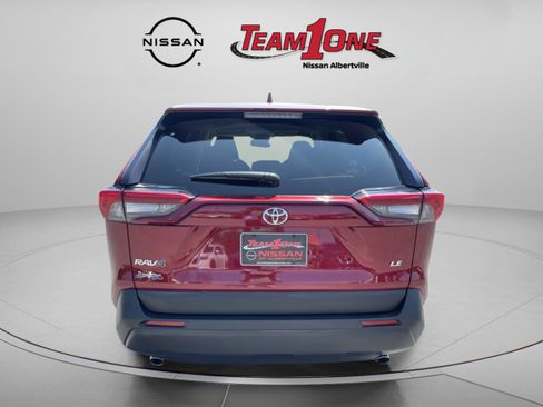 Used 2024 Toyota RAV4 LE FWD image 7
