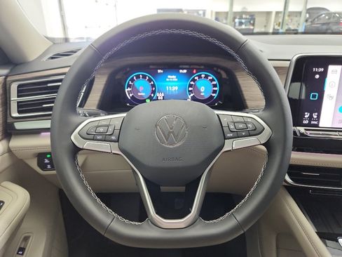 New 2026 Volkswagen Atlas SEL AWD/4WD image 13