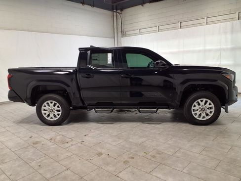 New 2026 Toyota Tacoma SR5 AWD/4WD image 10