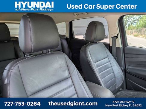 Used 2015 Ford Escape Titanium w/ Equipment Group 301A FWD image 6