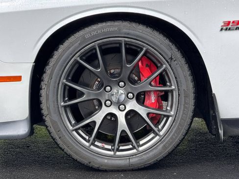 Used 2015 Dodge Challenger SRT w/ Technology Group RWD image 26