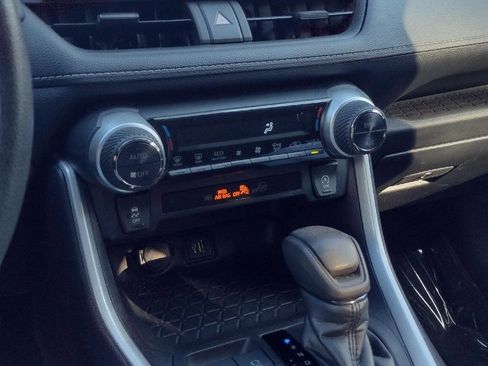Used 2024 Toyota RAV4 XLE image 29