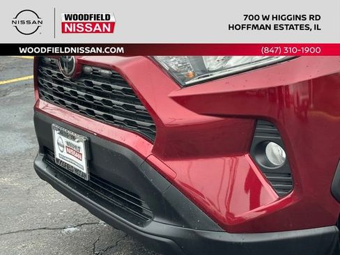 Used 2021 Toyota RAV4 XLE Premium AWD/4WD image 8