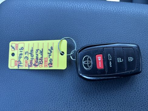 Certified 2025 Toyota Camry SE image 28