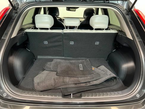 Used 2023 Kia Niro EX Touring image 22