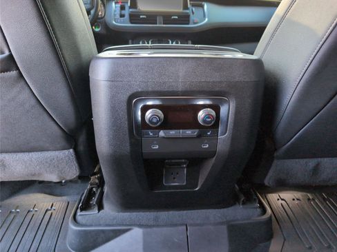 Used 2023 GMC Yukon AT4 AWD/4WD image 26