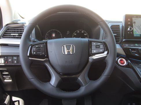 New 2026 Honda Odyssey Touring image 26