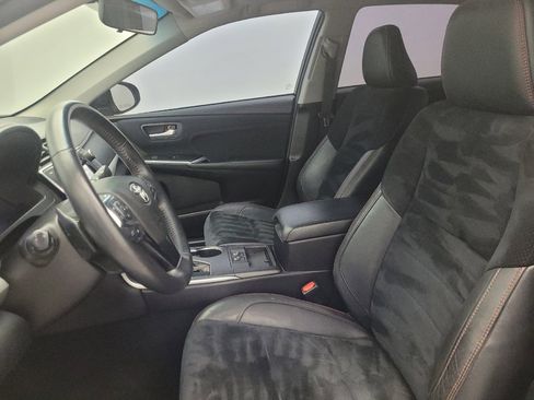 Used 2017 Toyota Camry XSE w/ Moonroof Package FWD image 17
