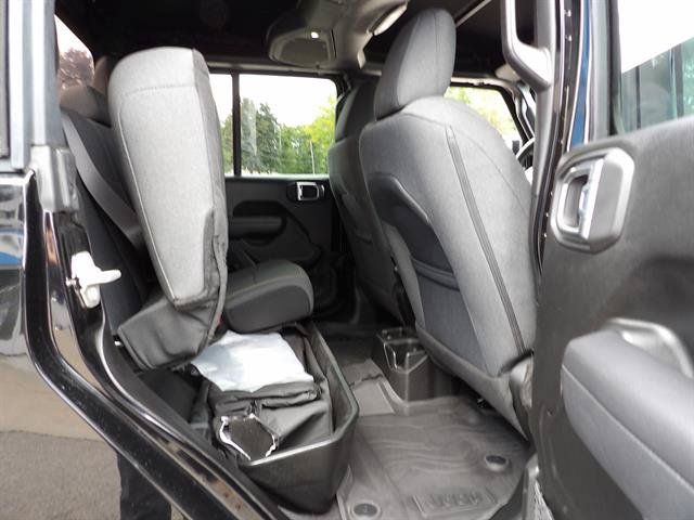 Used 2024 Jeep Gladiator Sport AWD/4WD image 24