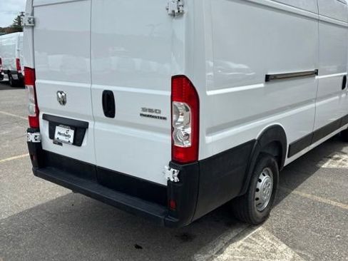 Used 2023 RAM ProMaster 3500 w/ Driver Convenience Group FWD image 7