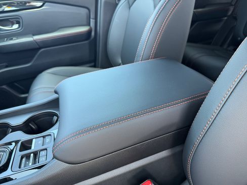 Certified 2025 Honda Pilot TrailSport image 14