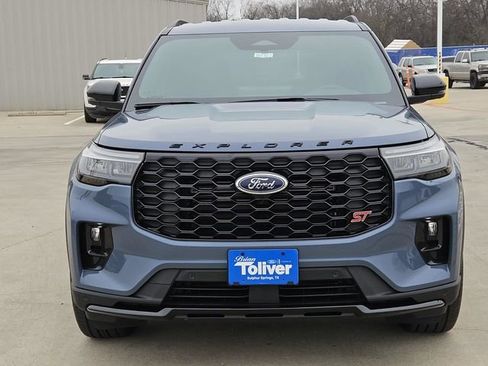 New 2026 Ford Explorer ST image 3