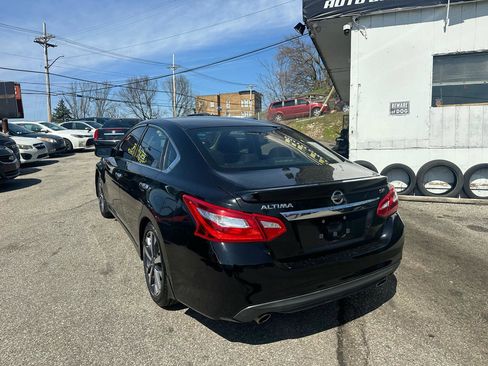 Used 2016 Nissan Altima 2.5 SR image 13