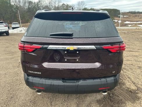 Used 2023 Chevrolet Traverse LT image 7