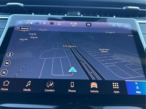 New 2025 Jeep Grand Cherokee Limited w/ Black Appearance Package image 18