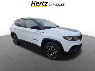 Used 2025 Jeep Compass Trailhawk video 1