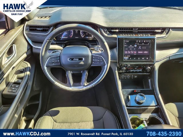 Certified 2025 Jeep Grand Cherokee Laredo X w/ Luxury Tech Group I AWD/4WD image 13