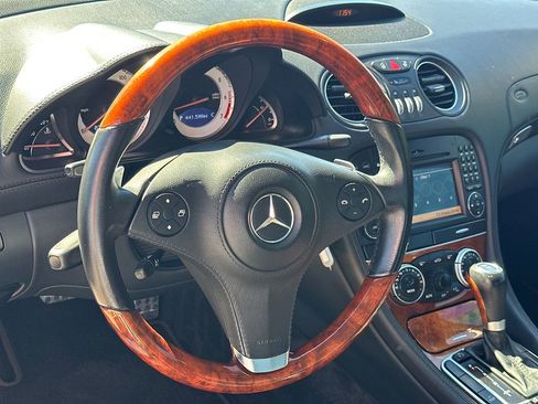 Used 2009 Mercedes-Benz SL 550 image 19