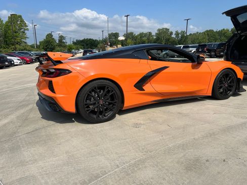 Used 2023 Chevrolet Corvette Stingray Coupe w/ Z51 Performance Package RWD image 7