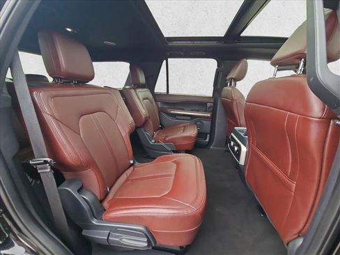 Used 2024 Ford Expedition Limited RWD image 23