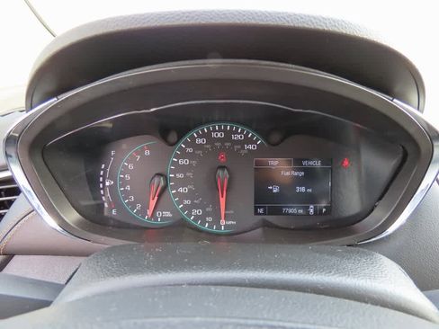 Used 2018 Chevrolet Trax LT image 23