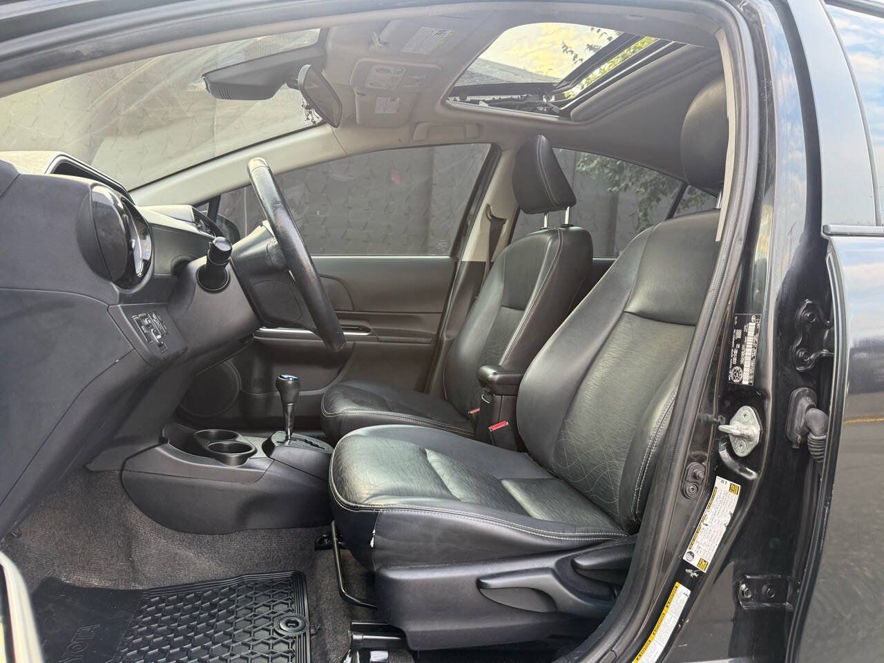 Used 2016 Toyota Prius C Four FWD image 9