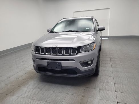 Used 2020 Jeep Compass Latitude w/ Cold Weather Group FWD image 15