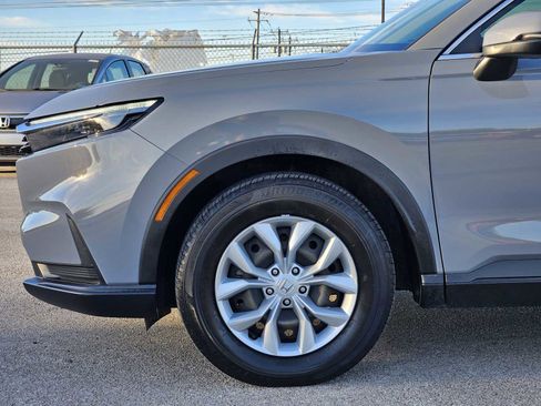 Used 2023 Honda CR-V LX image 8