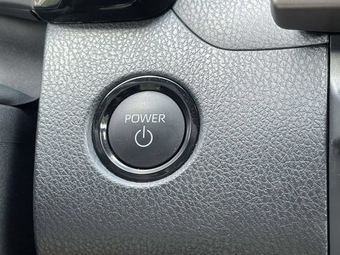 Used 2025 Toyota Camry SE FWD image 29