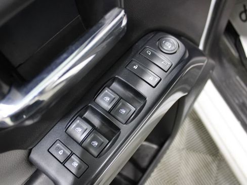 Used 2018 Chevrolet Silverado 1500 LT w/ All Star Edition image 17