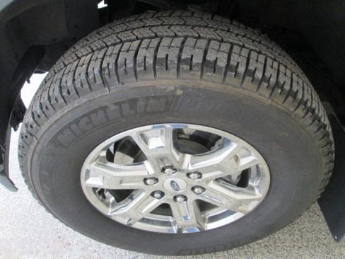 Used 2022 Ford F150 XLT w/ Equipment Group 302A High image 8