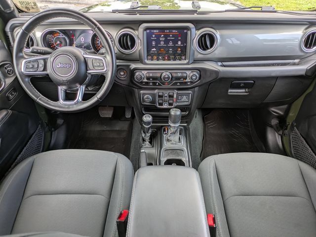 Certified 2022 Jeep Gladiator Overland w/ LED Lighting Group AWD/4WD image 11