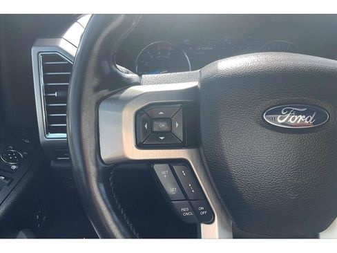 Used 2017 Ford F350 Platinum w/ Platinum Ultimate Package AWD/4WD image 20