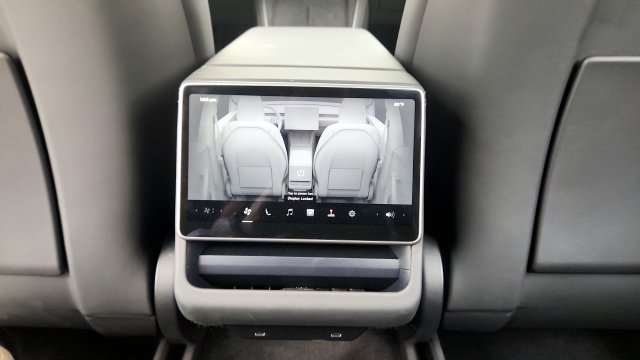 Used 2026 Tesla Model Y AWD image 49