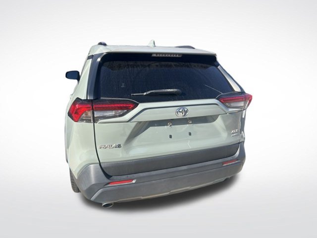 Used 2021 Toyota RAV4 XLE Premium AWD/4WD image 34
