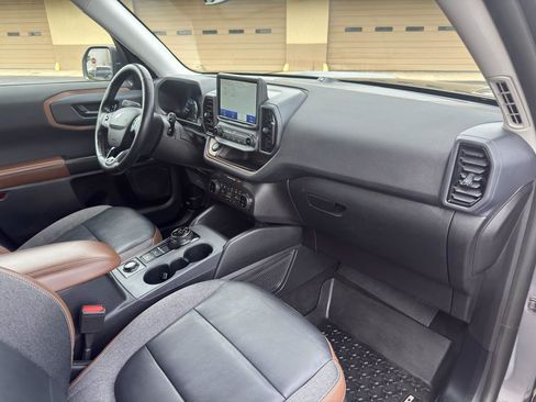 Used 2022 Ford Bronco Sport Outer Banks w/ Tech Package AWD/4WD image 19