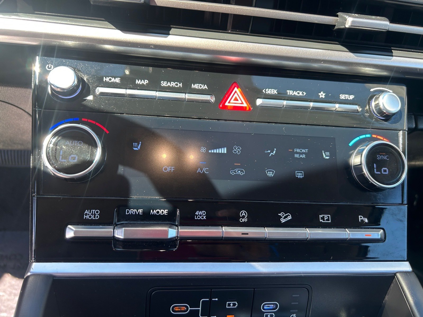 Used 2026 Hyundai Santa Fe SEL AWD/4WD image 25