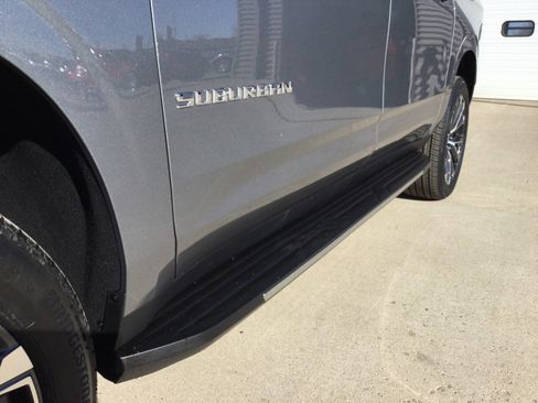 New 2026 Chevrolet Suburban High Country image 6