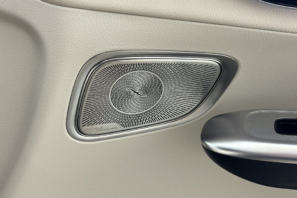 Used 2024 Mercedes-Benz GLC 300 4MATIC image 22