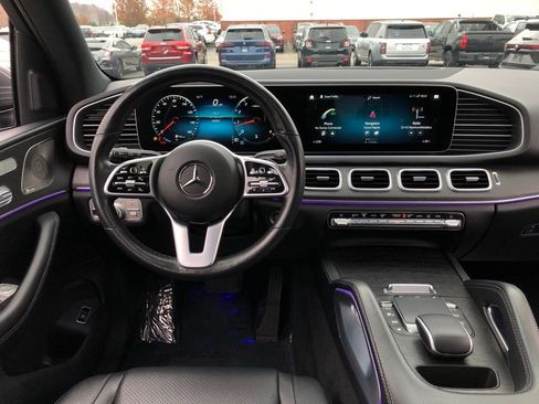 Used 2022 Mercedes-Benz GLE 350 4MATIC w/ Premium Package image 11