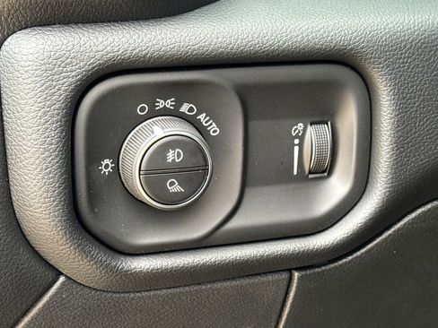 New 2026 RAM 2500 Big Horn AWD/4WD image 22