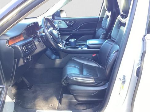 Used 2020 Lincoln Aviator Reserve w/ Equipment Group 202A AWD/4WD image 9