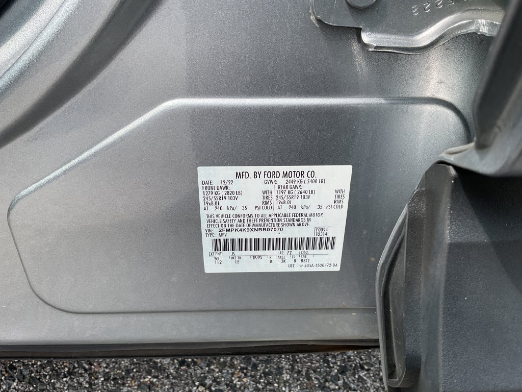 Used 2022 Ford Edge Titanium AWD/4WD image 25