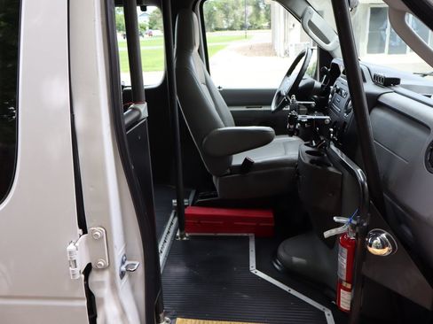 Used 2012 Ford E-350 and Econoline 350 Extended Super Duty w/ PWR Group RWD image 22